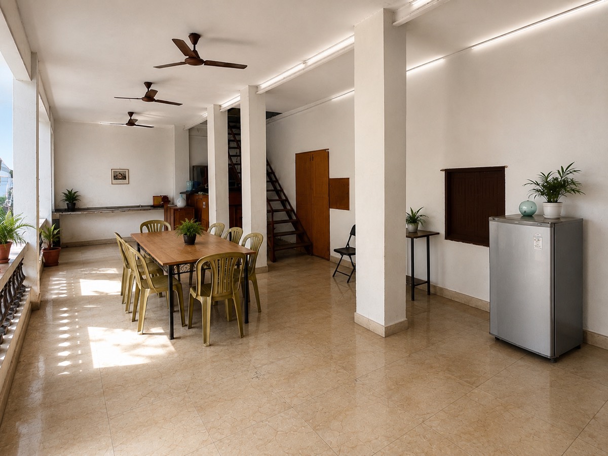 Warm common lounge area at Sangam Accommodation